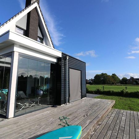 Peaceful Villa On The Water In Stavoren Luaran gambar