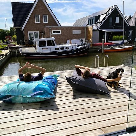 Peaceful Villa On The Water In Stavoren Luaran gambar