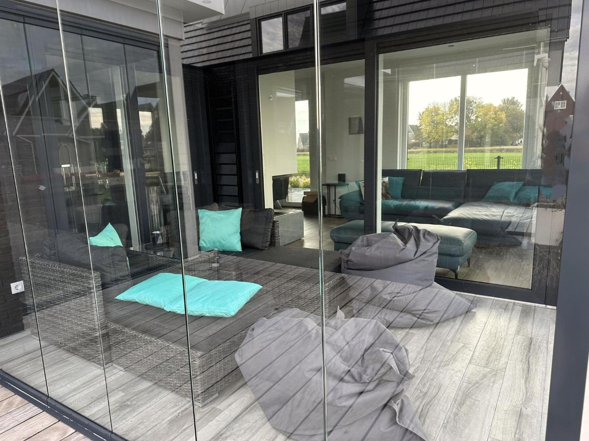 Peaceful Villa On The Water In Stavoren Luaran gambar